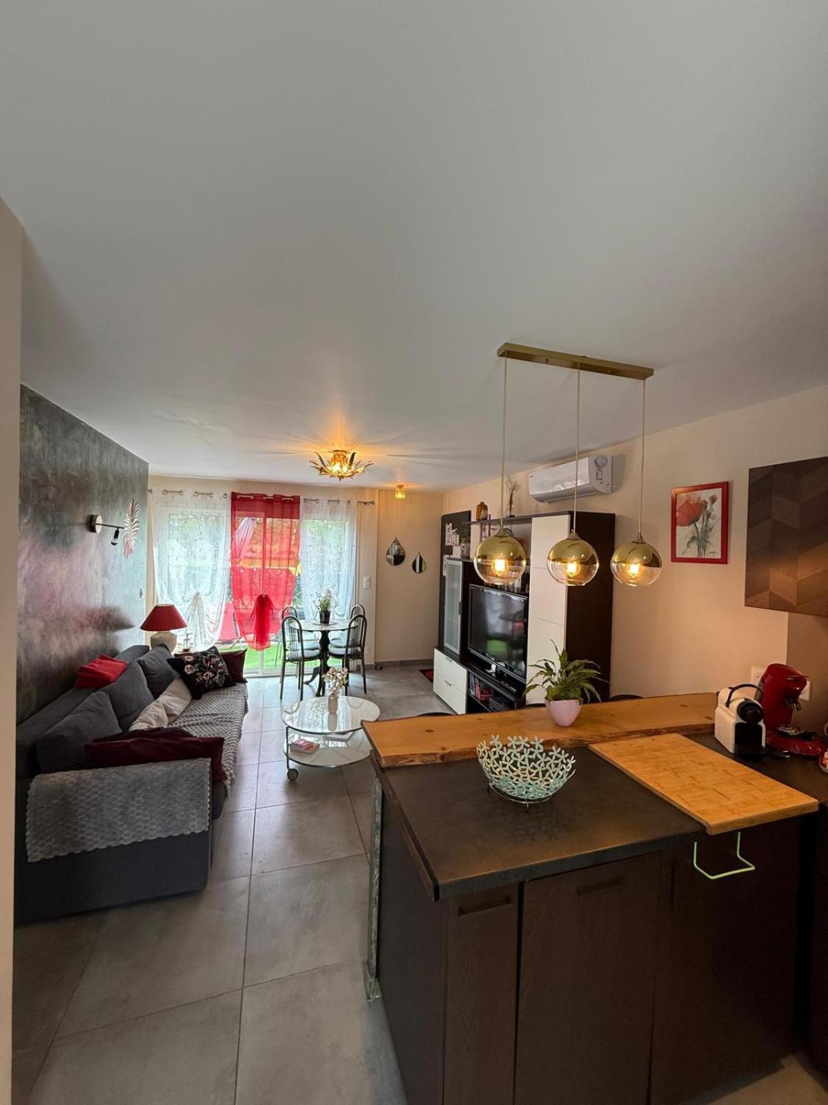 T2 Aile De Villa Et Spa-Jacuzzi Prive Et Illimite Et Plateau D'Acceuil Offert! Camps-la-Source Exteriér fotografie